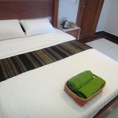 Marany Guesthouse Kampot Esterno foto