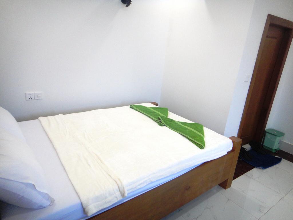 Marany Guesthouse Kampot Esterno foto