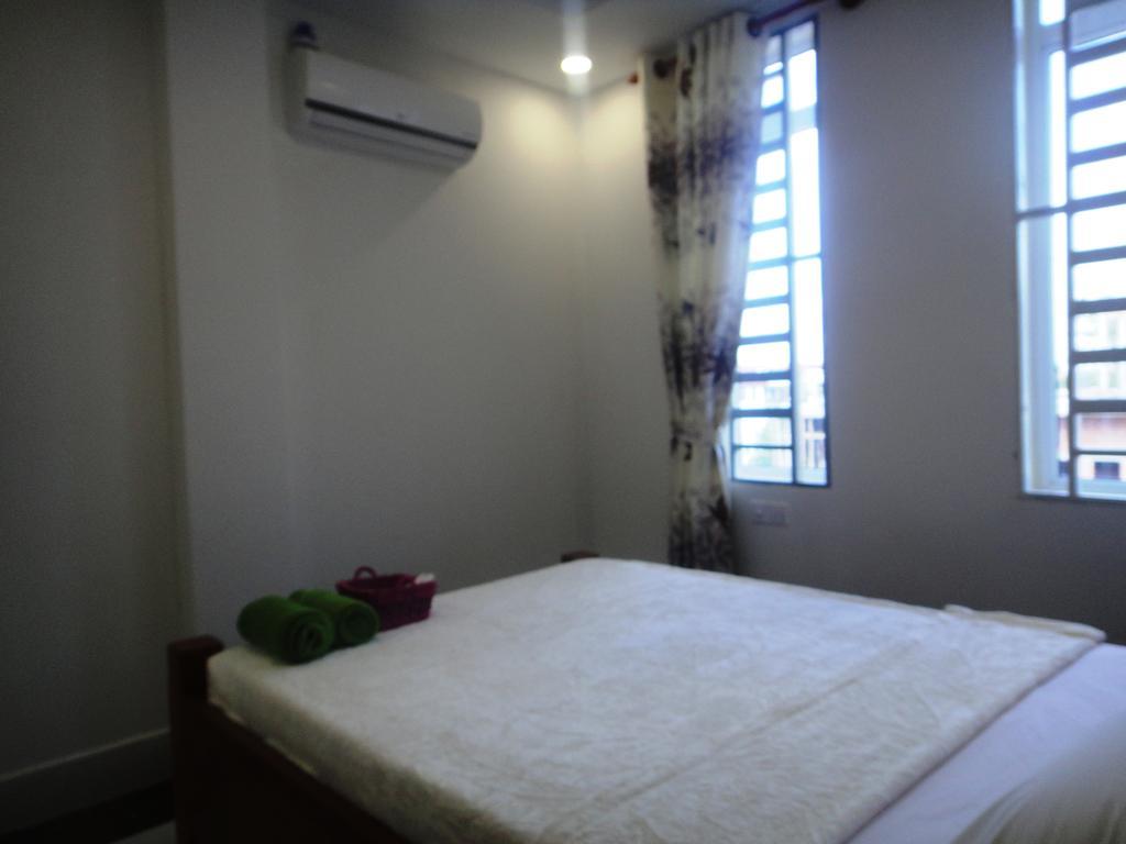 Marany Guesthouse Kampot Esterno foto