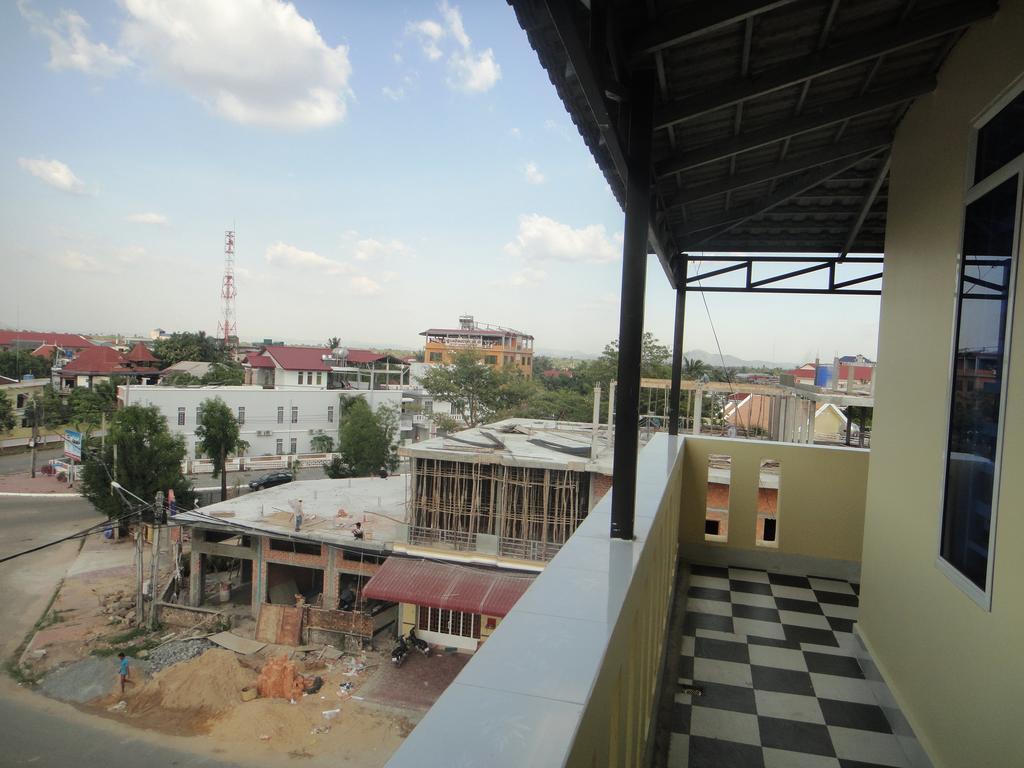 Marany Guesthouse Kampot Esterno foto