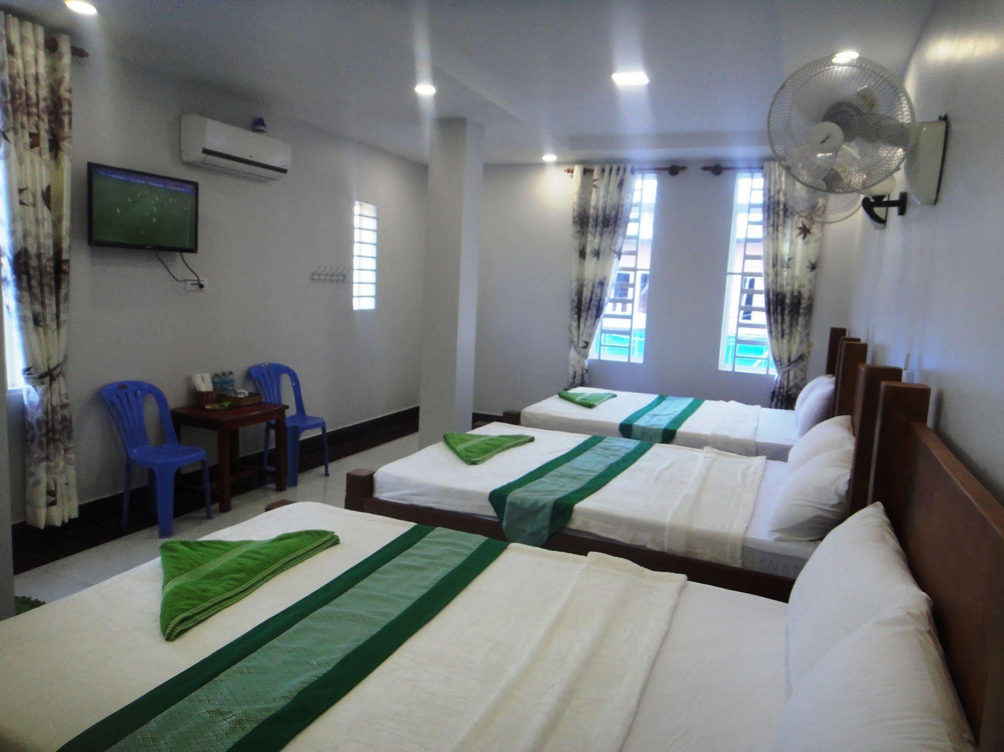 Marany Guesthouse Kampot Esterno foto